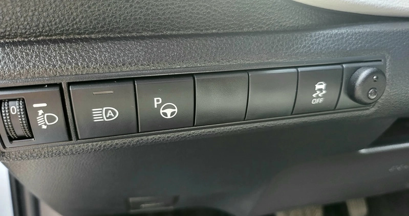 Toyota Corolla cena 67398 przebieg: 65000, rok produkcji 2020 z Bytom Odrzański małe 137